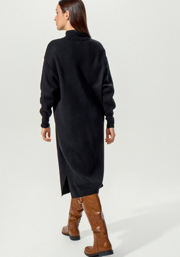 Платье с воротником-стойкой и разрезами шир.  580, рис. 3