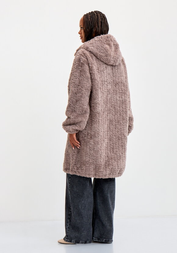 Пальто Вия шир.  580, рис. 18