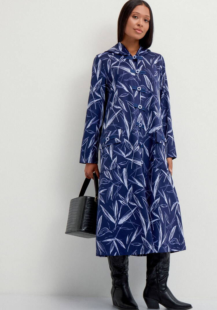 Платье трикотажное  с капюшоном шир.  750, рис. 9