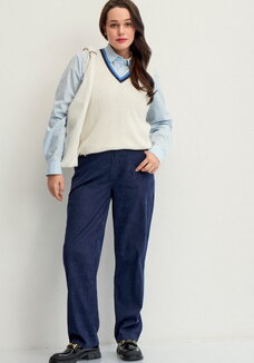 Брюки вельветовые со стразами на кармане