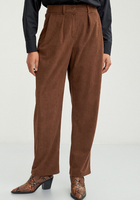 Брюки бананы с комфортным поясом шир.  580, рис. 9