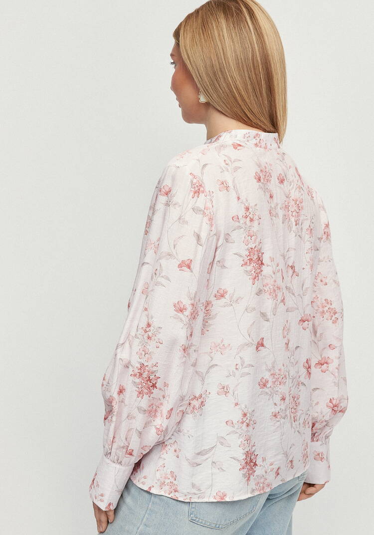 Блуза с жемчужными пуговицами Грейс шир.  750, рис. 11