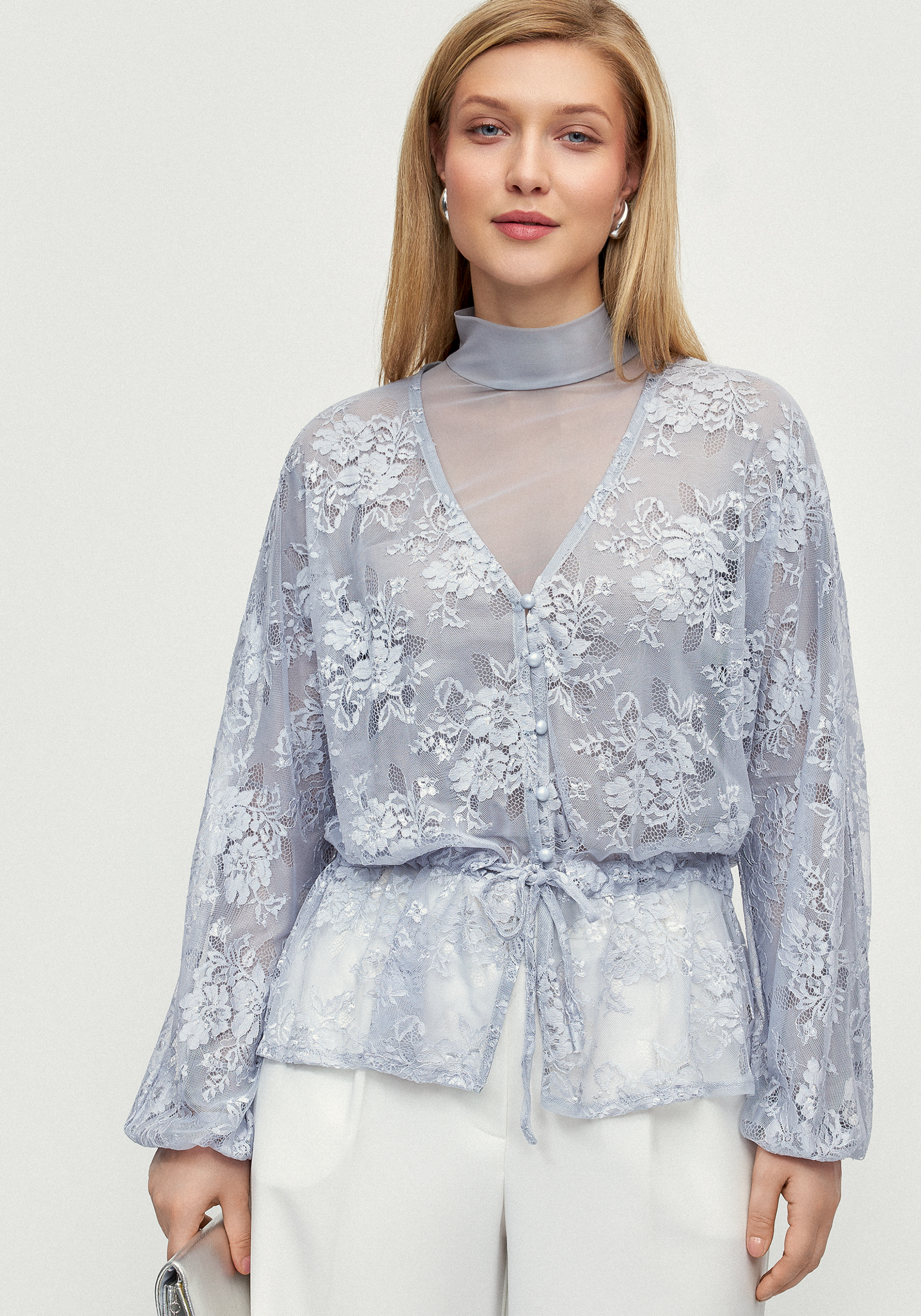 Блуза ажурная с баской 4499₽