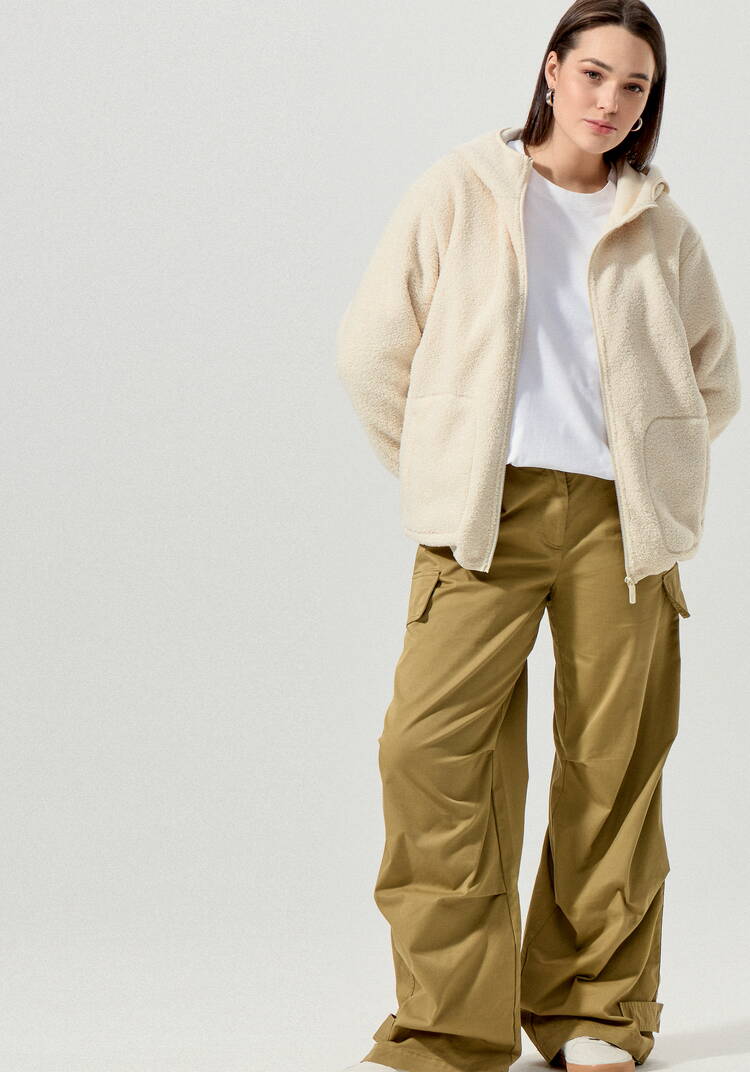 Куртка в стиле тедди с капюшоном шир.  750, рис. 25