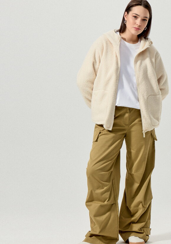 Куртка в стиле тедди с капюшоном шир.  580, рис. 25