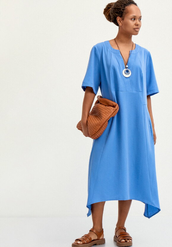 Платье свободного кроя с подвеской шир.  580, рис. 16