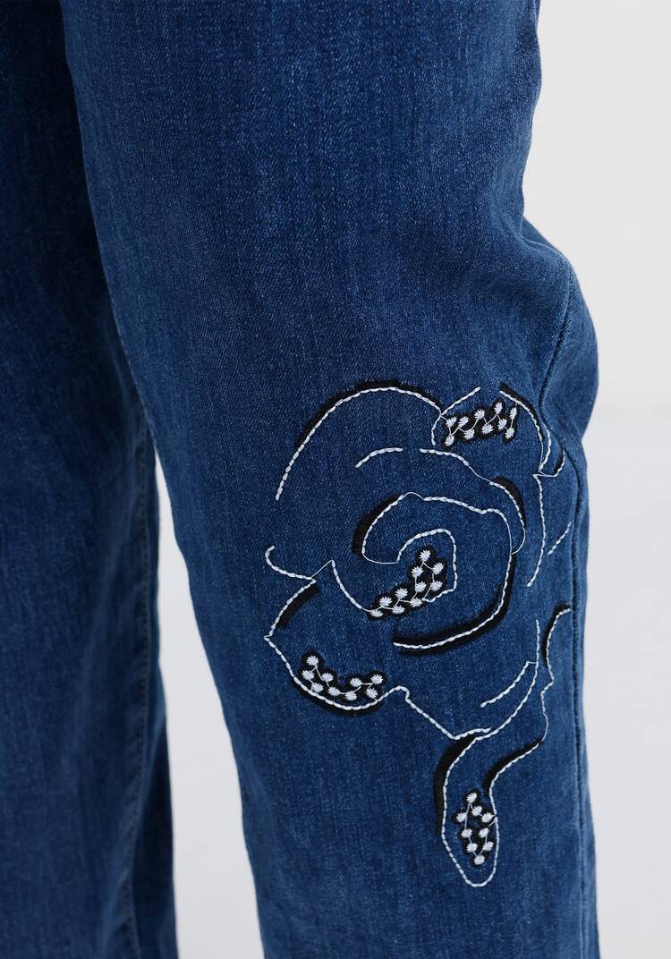 Джинсы с вышивкой Вечерняя прогулка шир.  750, рис. 6