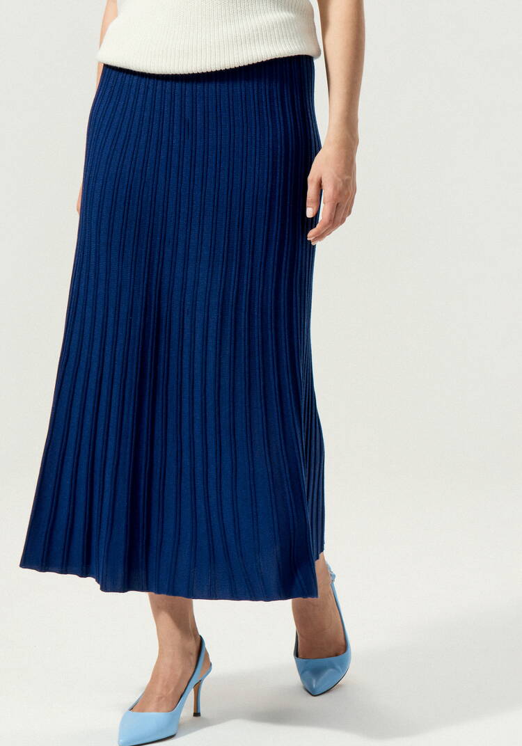 Юбка плиссе длины миди шир.  750, рис. 18