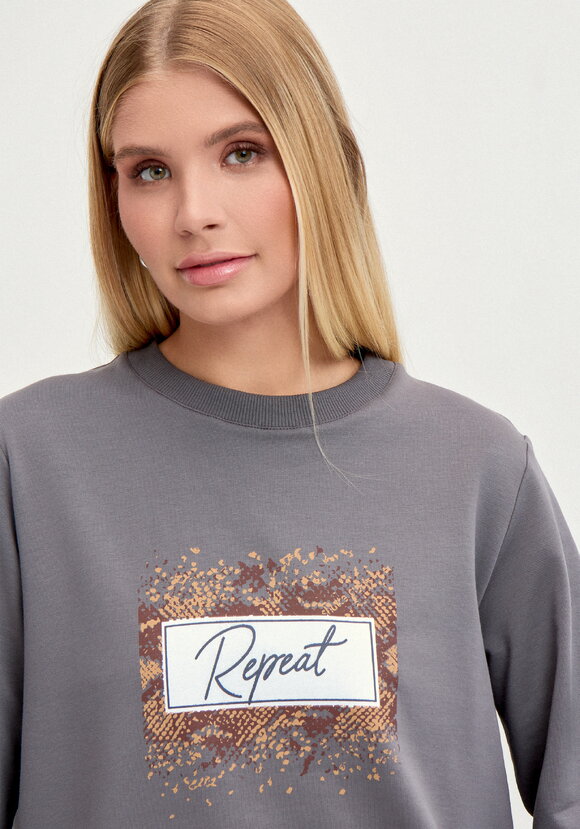 Костюм свитшот с принтом и брюки шир.  580, рис. 6