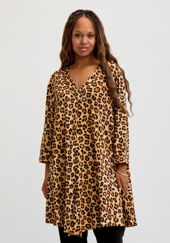 Туника Мари шир.  580, рис. 1