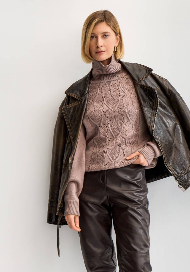 Свитер с ажурным рисунком шир.  750, рис. 42