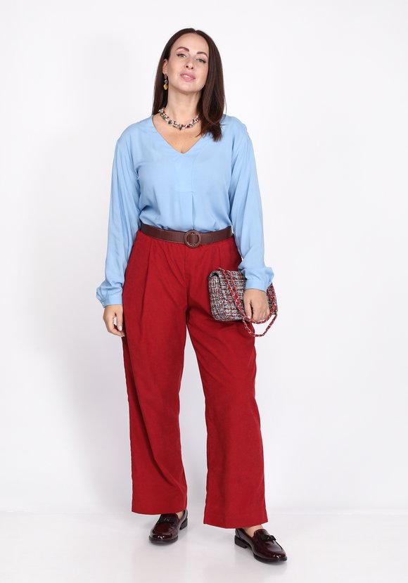 Блузка с V-образным вырезом, свободного кроя шир.  580, рис. 11