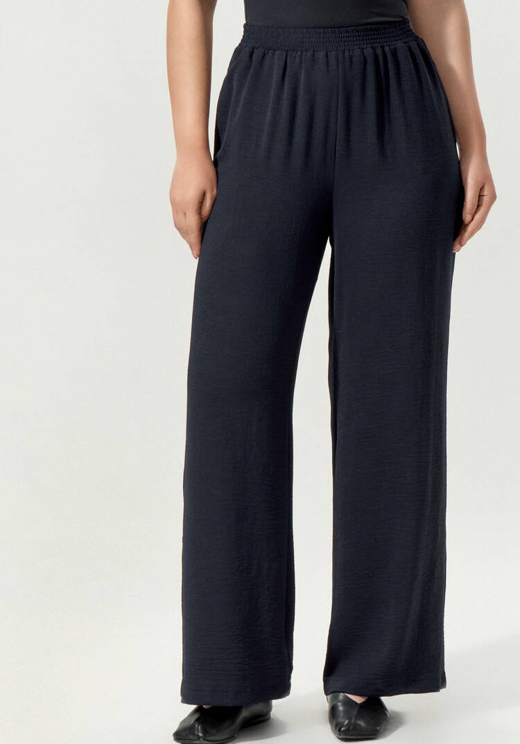 Брюки свободные на резинке по поясу шир.  750, рис. 19