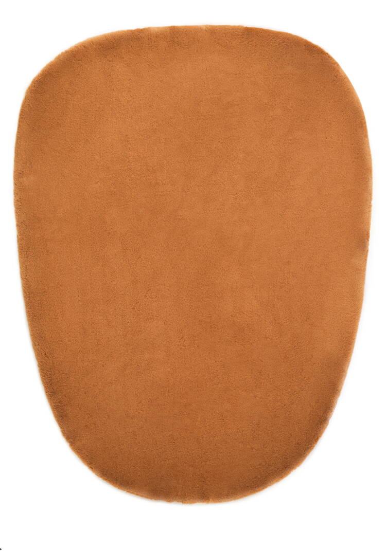 Ковер меховой овальный шир.  750, рис. 1