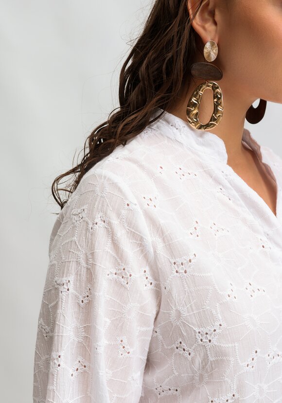 Туника из шитья с ярусами на пуговицах шир.  580, рис. 7