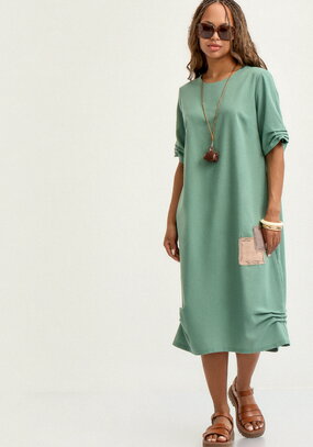 Платье изо льна свободного кроя
