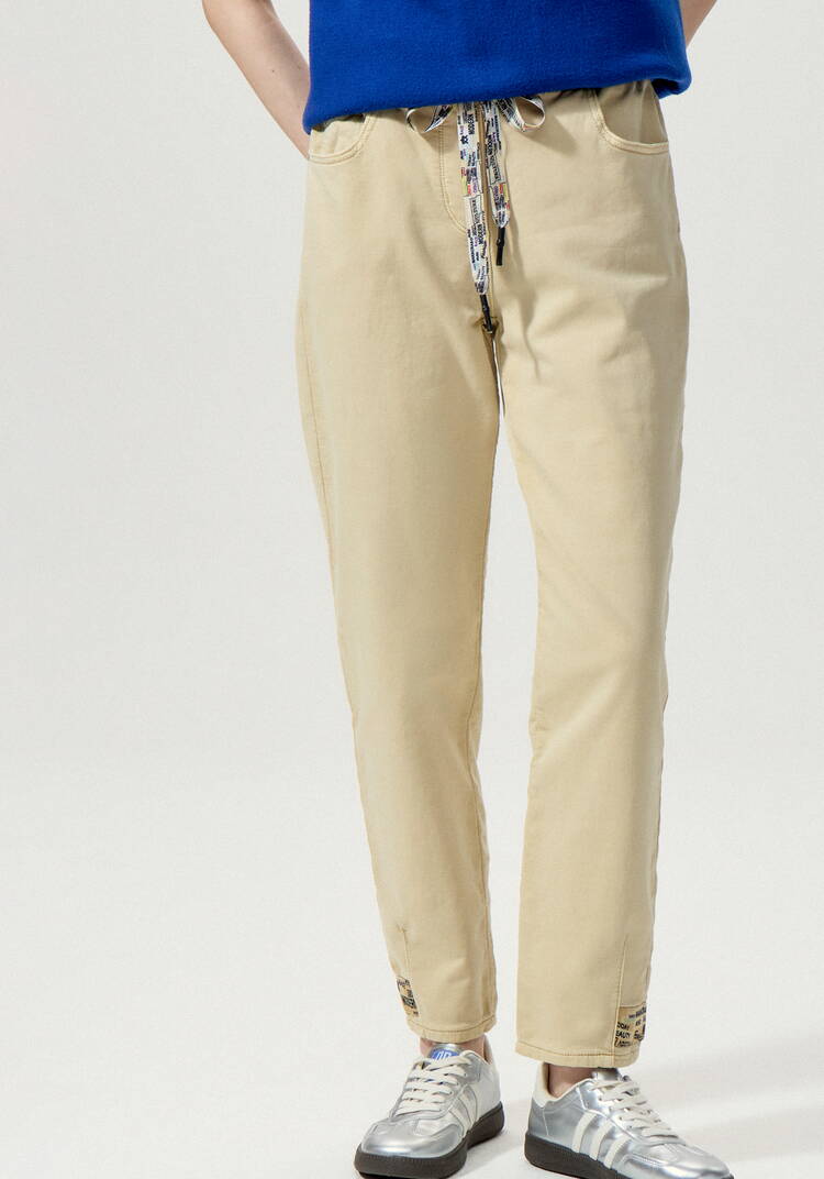 Джинсы с принтом по поясу шир.  750, рис. 12