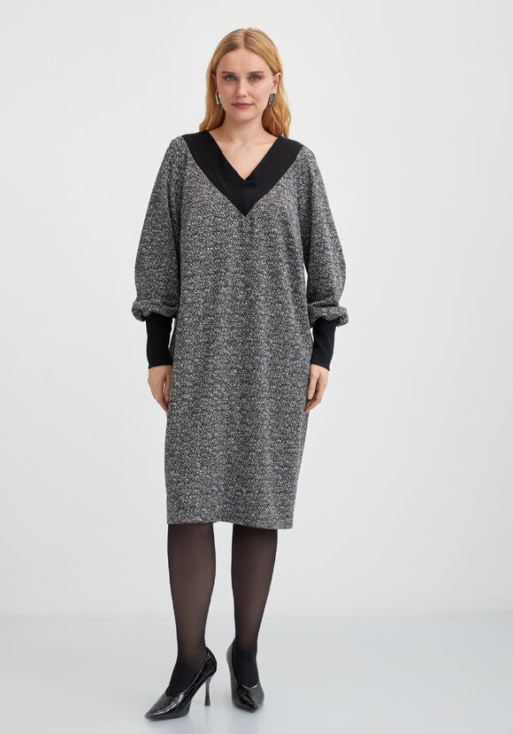 Платье Aнисия шир.  580, рис. 10