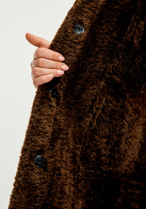 Полупальто с экомехом Раиля шир.  580, рис. 17