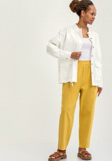 Брюки с декоративной планкой и карманами