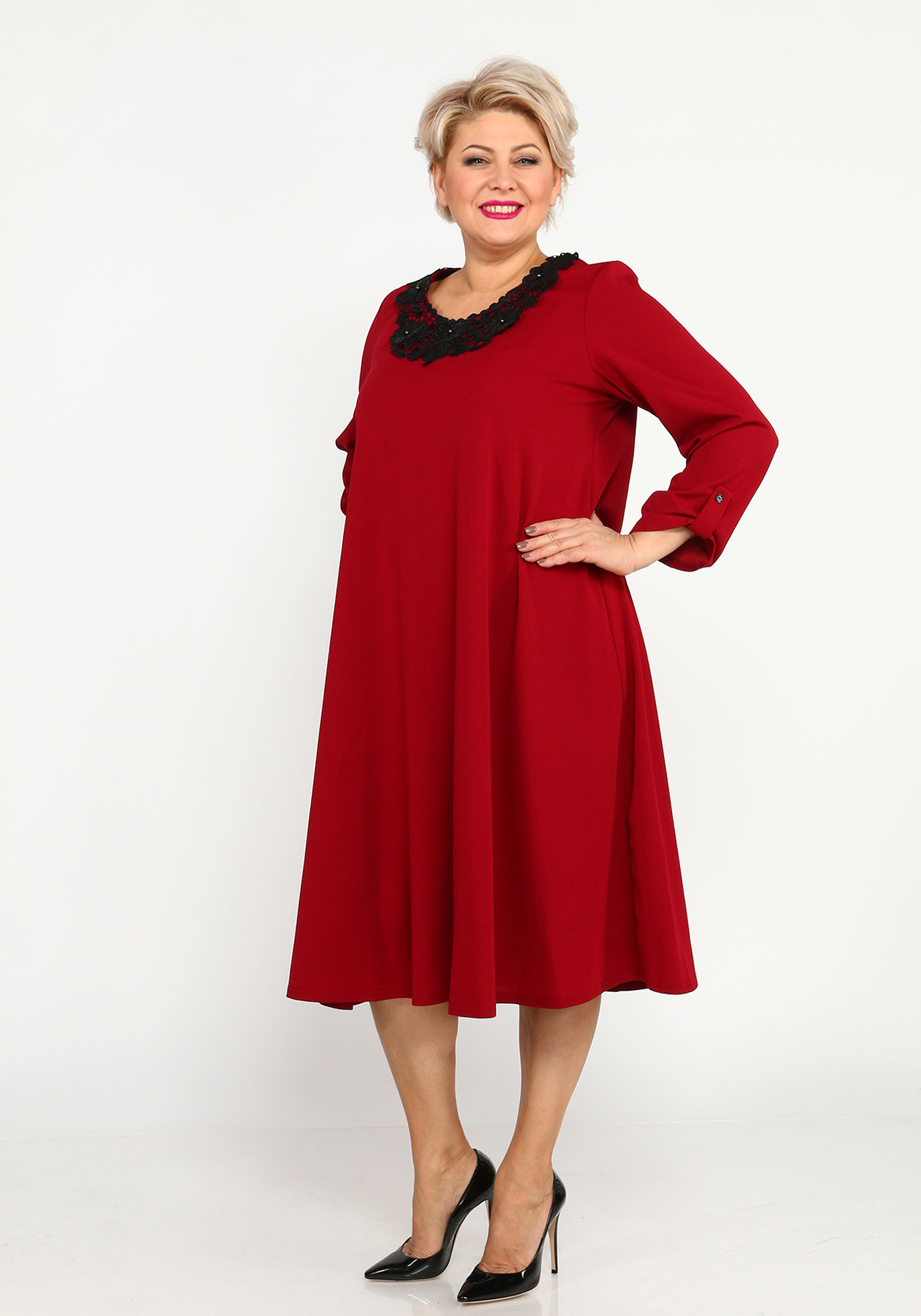 Платье свободное с аппликацией Bianka Modeno, размер 48, цвет красный - фото 2