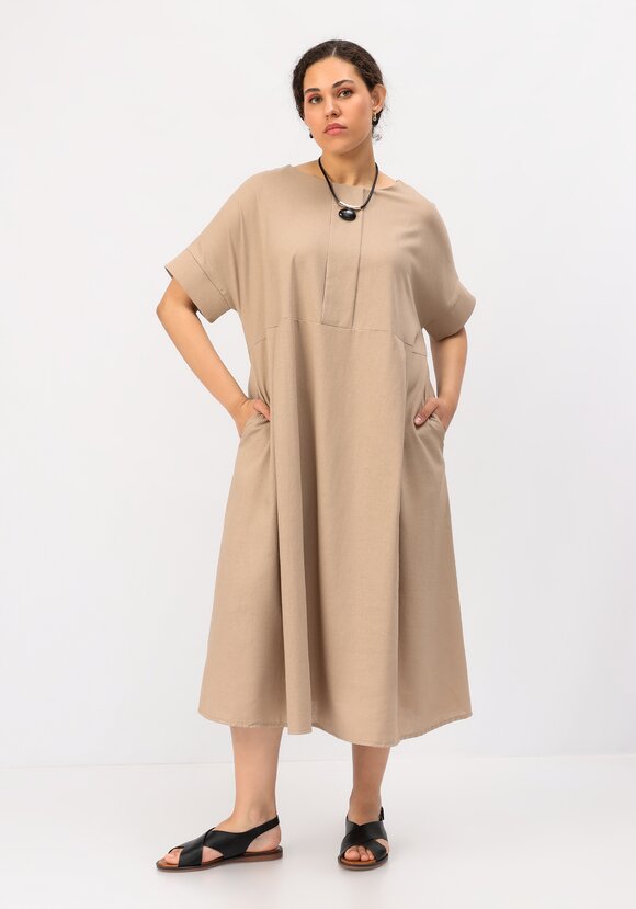 Платье свободного кроя с мягкими складками шир.  580, рис. 8