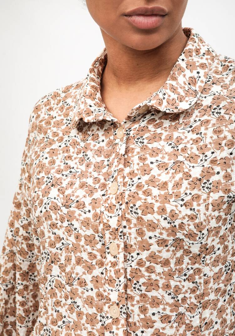 Блуза с круглым воротником на стойке шир.  750, рис. 18