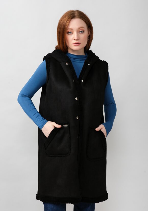 Жилет из экомеха с капюшоном шир.  580, рис. 19