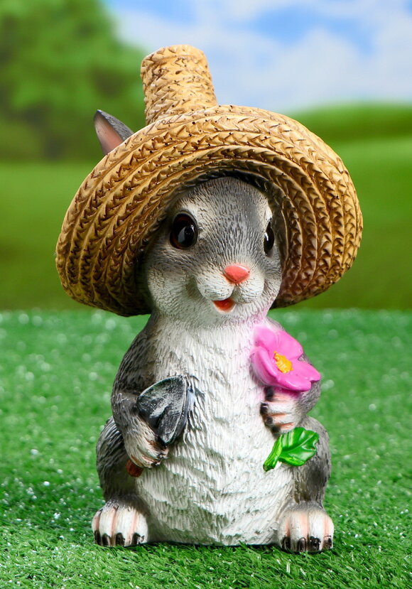Садовая фигура Зайка в соломенной шляпе шир.  580, рис. 1