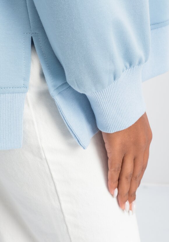 Свитшот свободного кроя с накладным карманом шир.  580, рис. 14