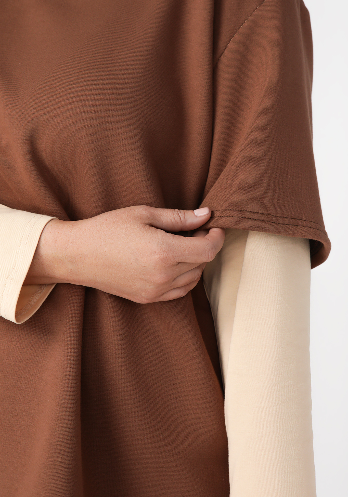 свитшот 12 storeez. шифоновое платье с длинным рукавом бежевое. бежевый рукав. пуловер 12 storeez. платье футляр бежевое с рукавами.