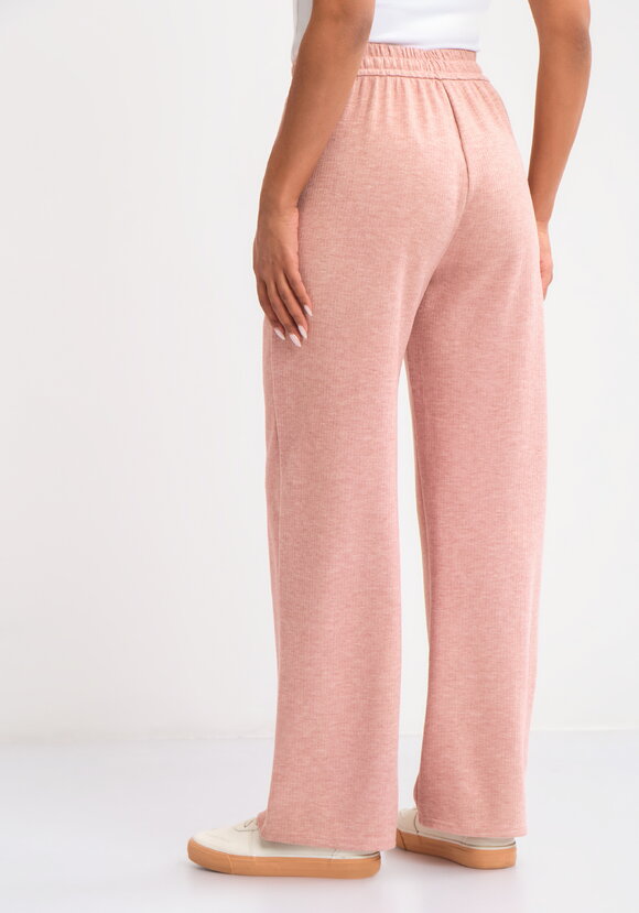 Брюки прямые от бедра на резинке шир.  580, рис. 15