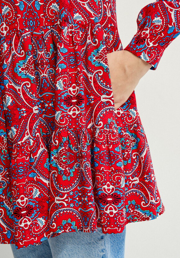 Блуза А-силуэта с ярусами шир.  580, рис. 20