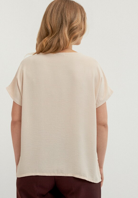 Блуза свободная со спущенным плечом шир.  580, рис. 27