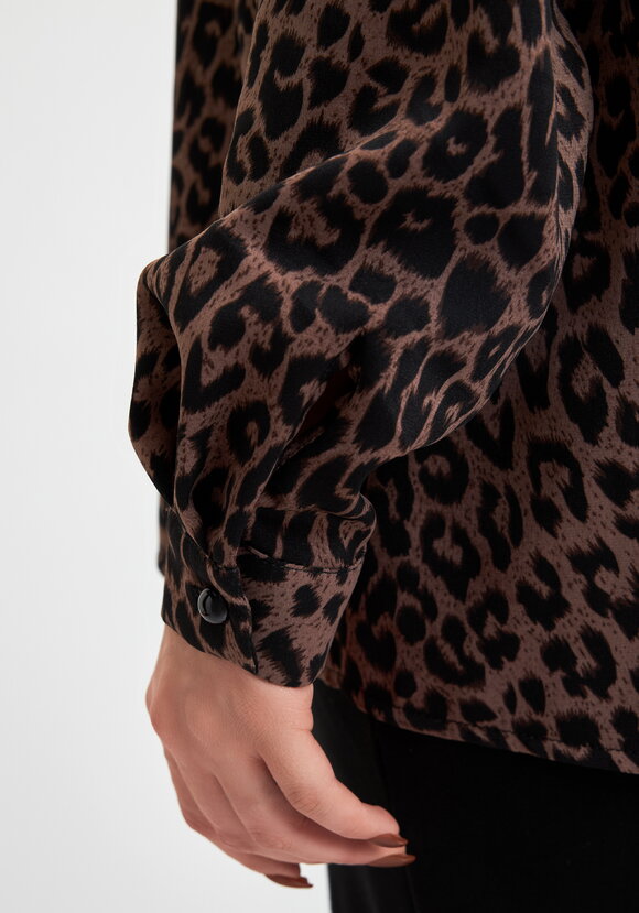 Блуза с анималистическим принтом и кружевом шир.  580, рис. 7