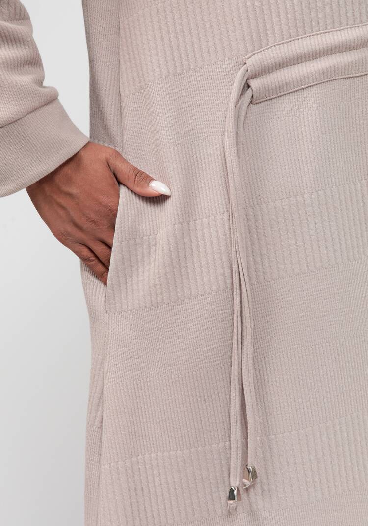 Платье из трикотажной ткани с кулиской шир.  750, рис. 6