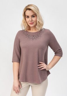 Блуза с декором из страз по горловине