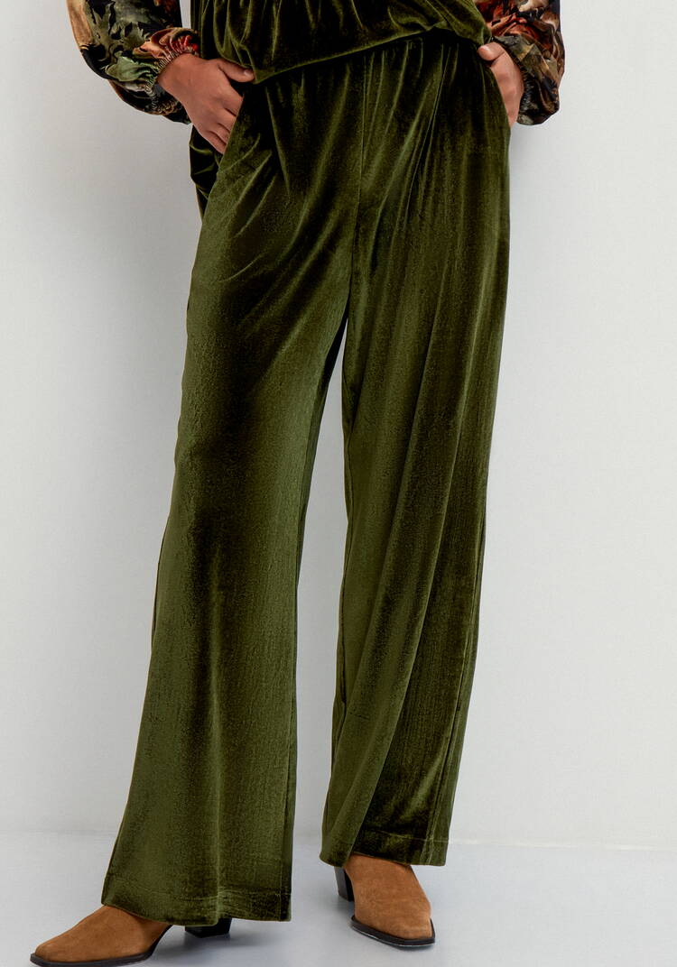 Брюки из велюра на резинке по поясу шир.  750, рис. 8