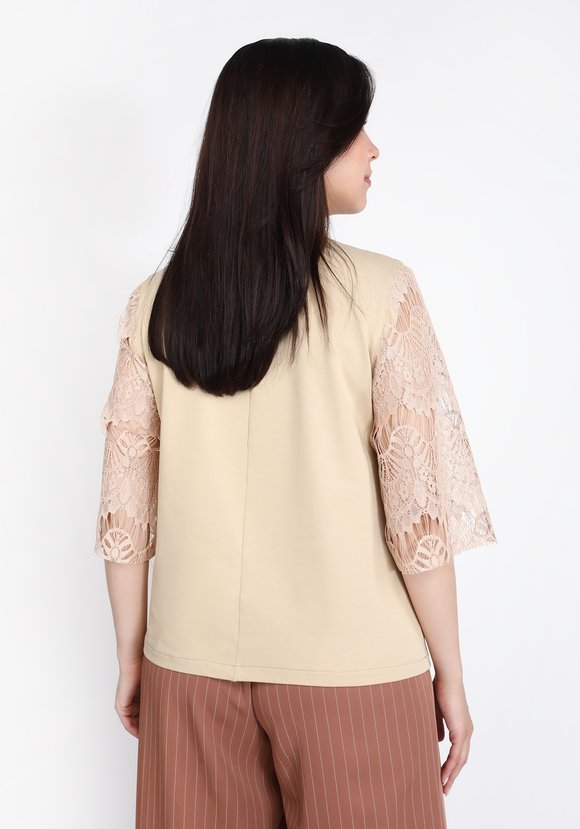 Топ-блуза с кружевным рукавом шир.  580, рис. 18