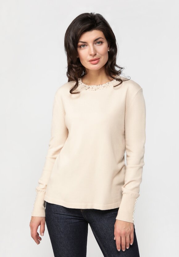 Джемпер с декором из жемчуга по горловине шир.  580, рис. 1