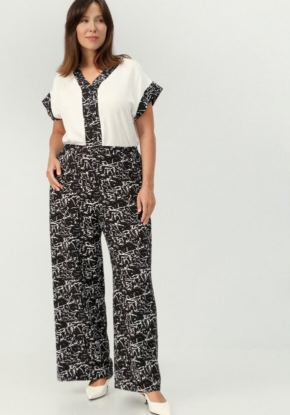 Брюки свободные с анималистичным принтом шир.  580, рис. 1