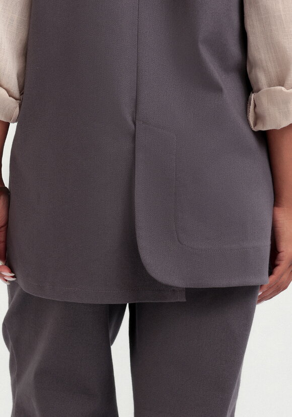 Жилет с асимметричной застежкой шир.  580, рис. 14