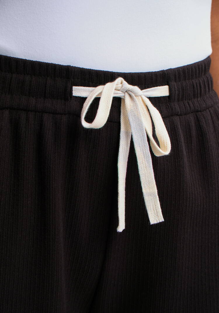 Брюки прямые от бедра на резинке шир.  750, рис. 23