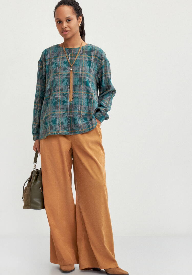 Блуза с застёжкой на спинке шир.  750, рис. 10