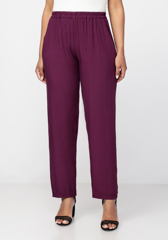 Брюки прямые с резинкой по поясу шир.  580, рис. 18