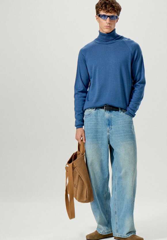 Свитер базовый с высоким воротом шир.  580, рис. 14