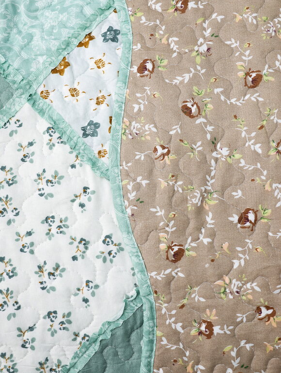 Покрывало с наволочками Печворк шир.  580, рис. 44