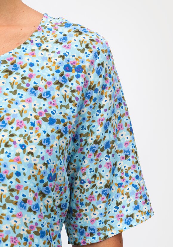 Платье Яркий цветок шир.  580, рис. 10