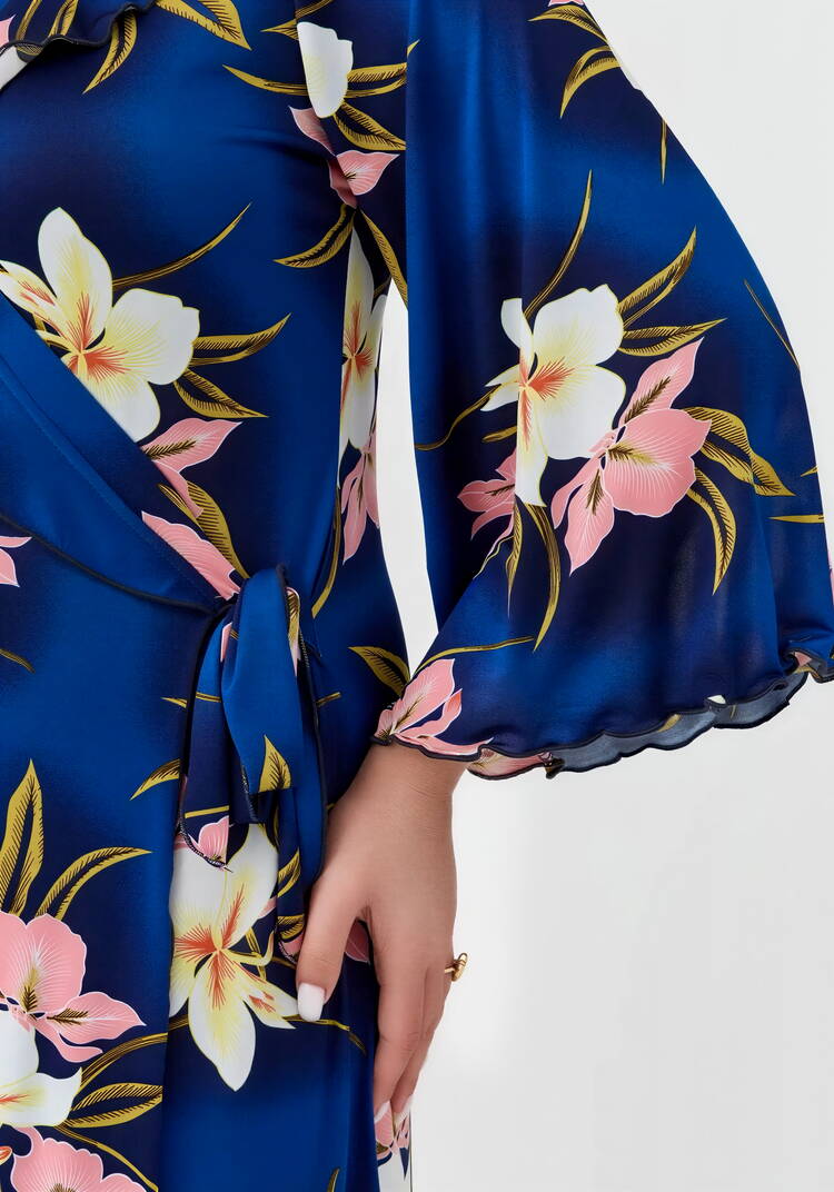 Халат на запах с цветами шир.  750, рис. 8