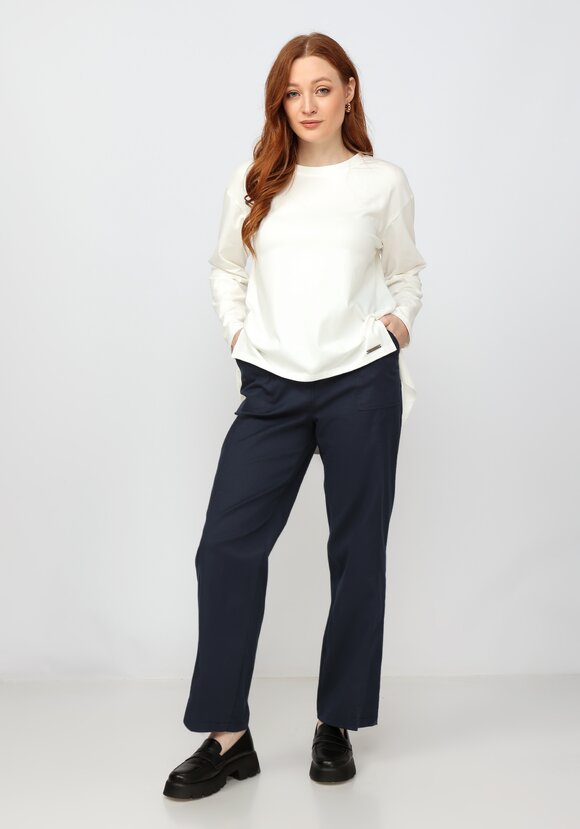 Брюки прямые с рельефами и отстрочками шир.  580, рис. 2